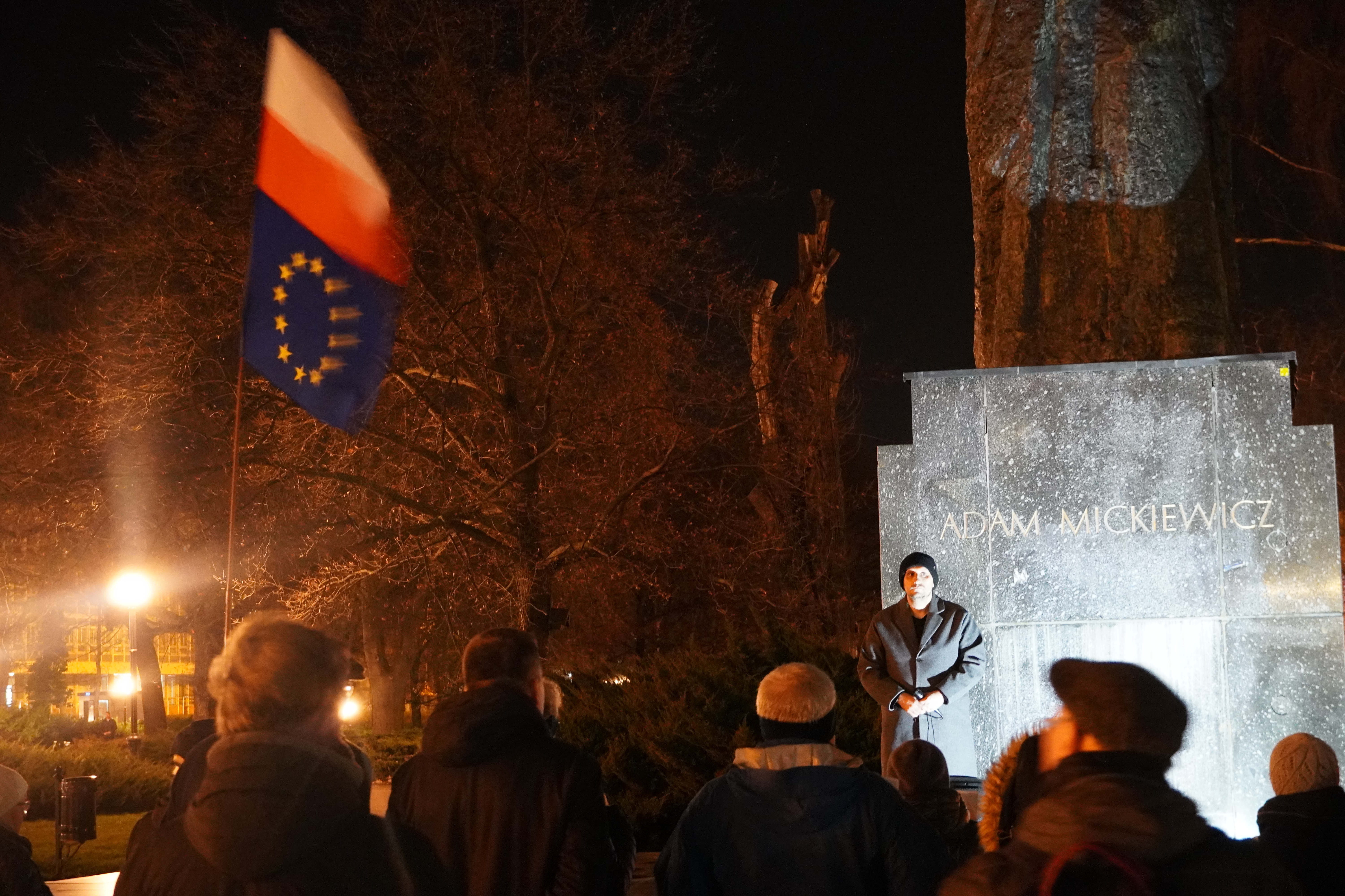 Upamiętnili tragicznie zmarłego Pawła Adamowicza