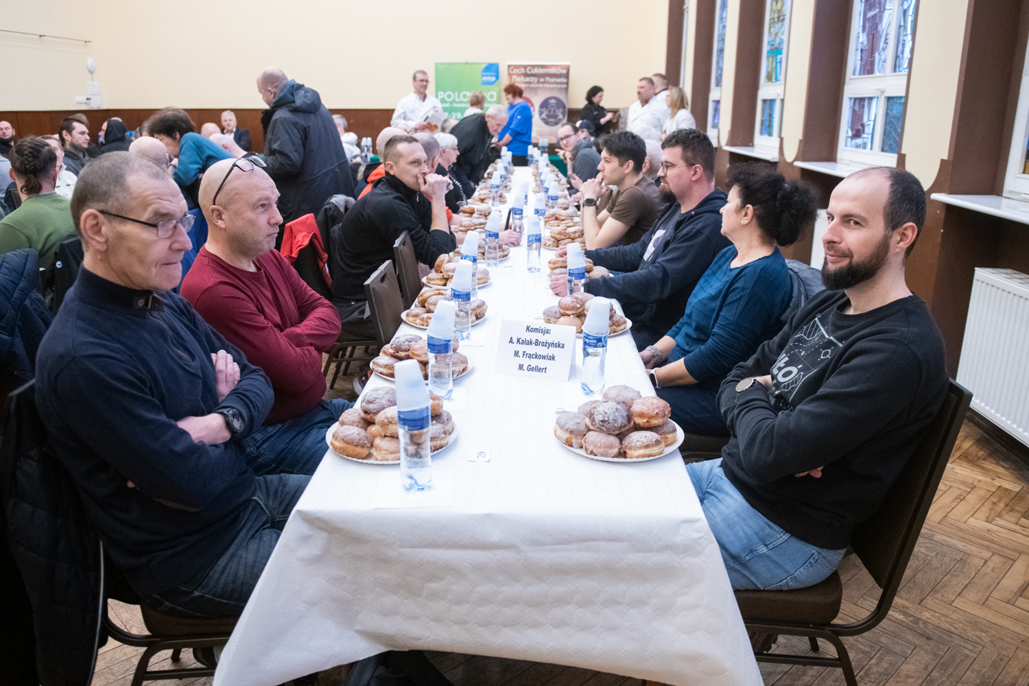 Znamy mistrza jedzenia pączków w Poznaniu. Zobacz zdjęcia
