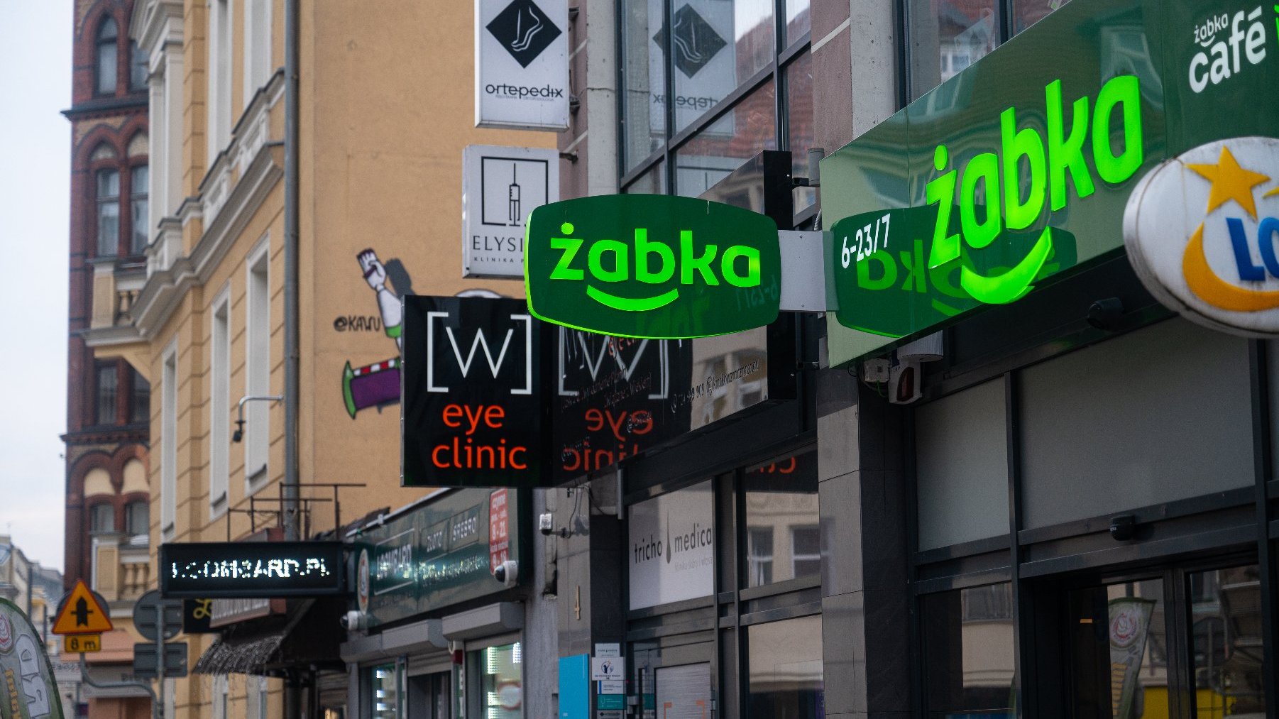 Półwiejska bez reklamowego chaosu. Usunięto ich blisko 160