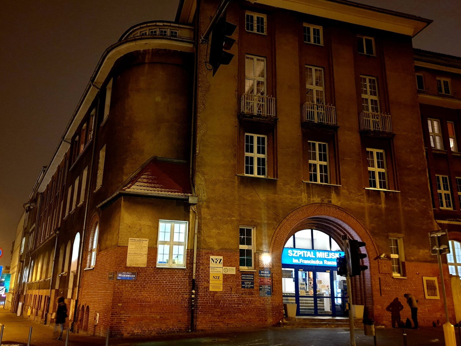 Miejskie szpitale będą połączone z POSUM? Radni chcą konsultacji społecznych