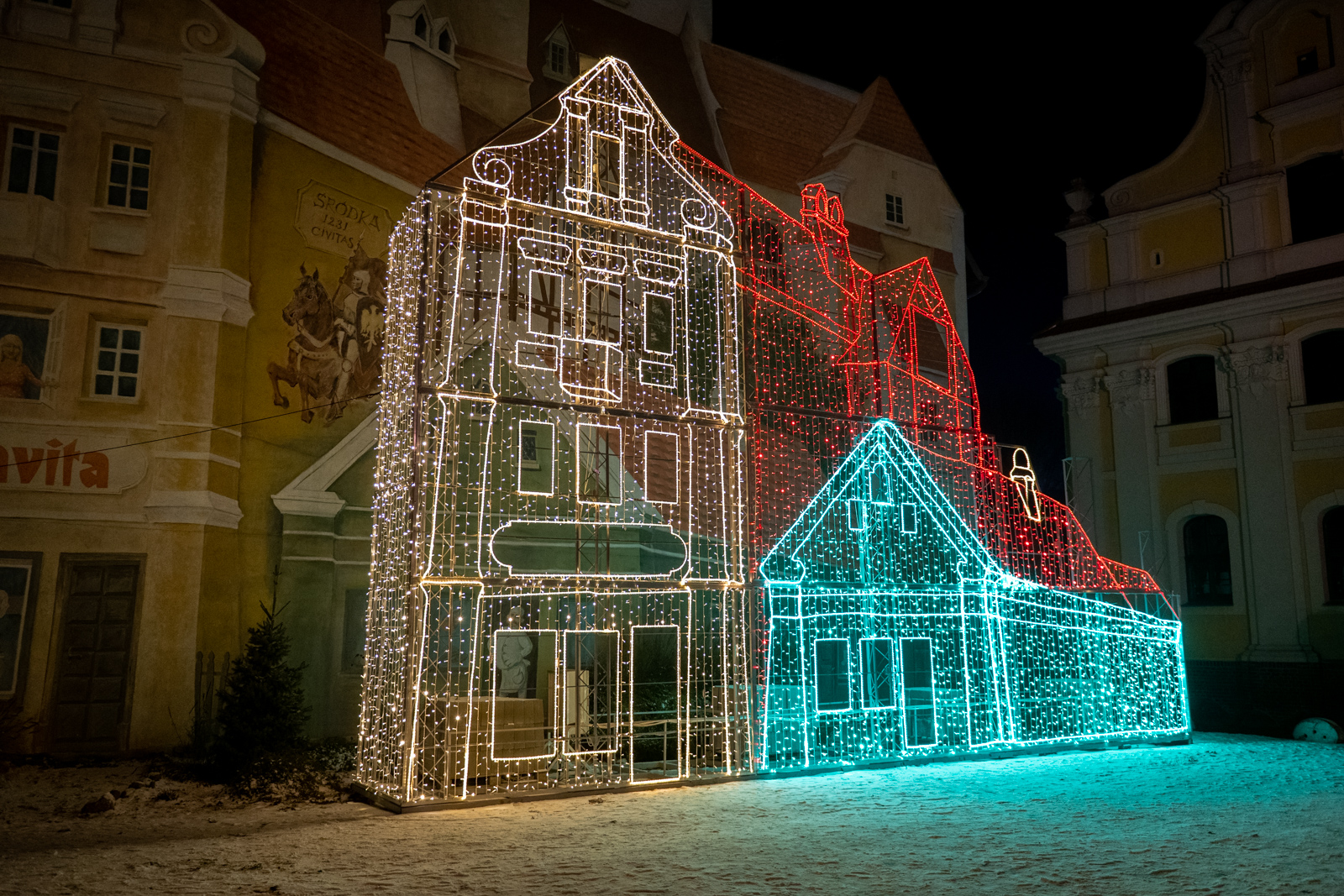 Poznań rozświetlony świątecznymi iluminacjami. Zobacz zdjęcia