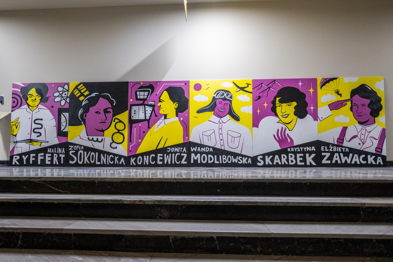 "Szyfrodziewczyny". Odsłonięto mural w Centrum Szyfrów Enigma