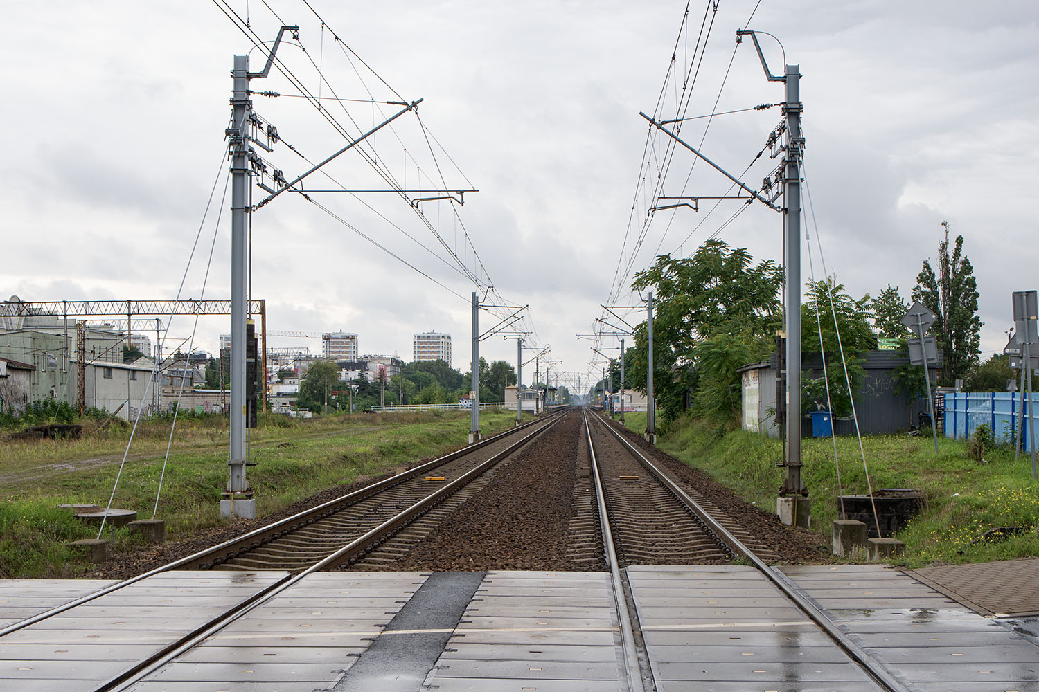 Bezpieczniejsze przejazdy kolejowe. 30 mln zł na inwestycje