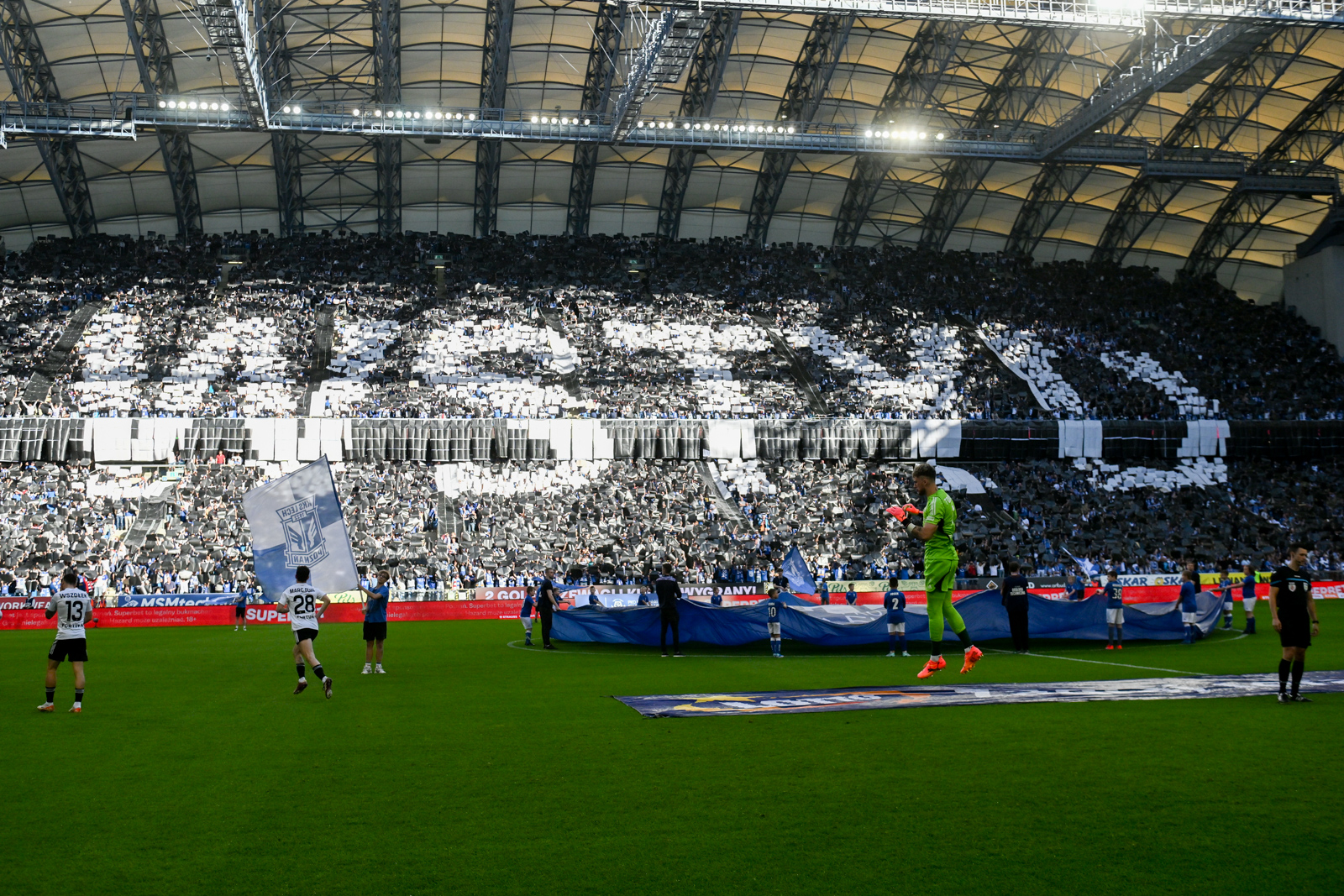 „Wstyd”. Lech Poznań zawiódł swoich kibiców. Kompromitacje Lecha w okresie 2023/2024