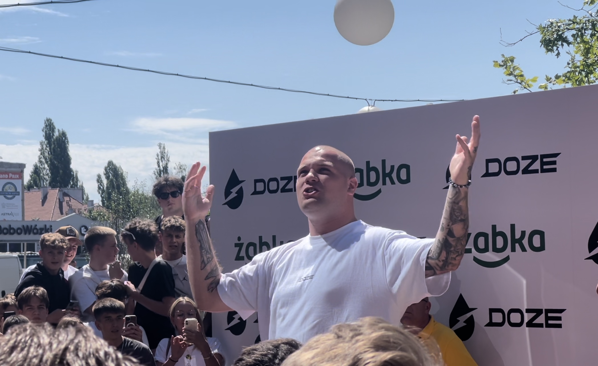 Tłumy chciały zobaczyć internetowego idola