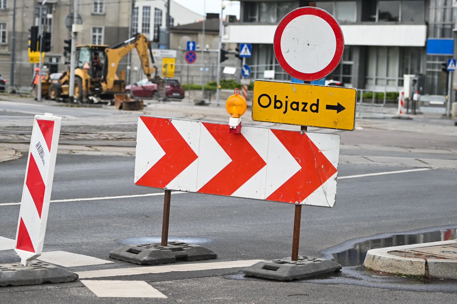 Duże utrudnienia na jednej z ważniejszych poznańskich ulic