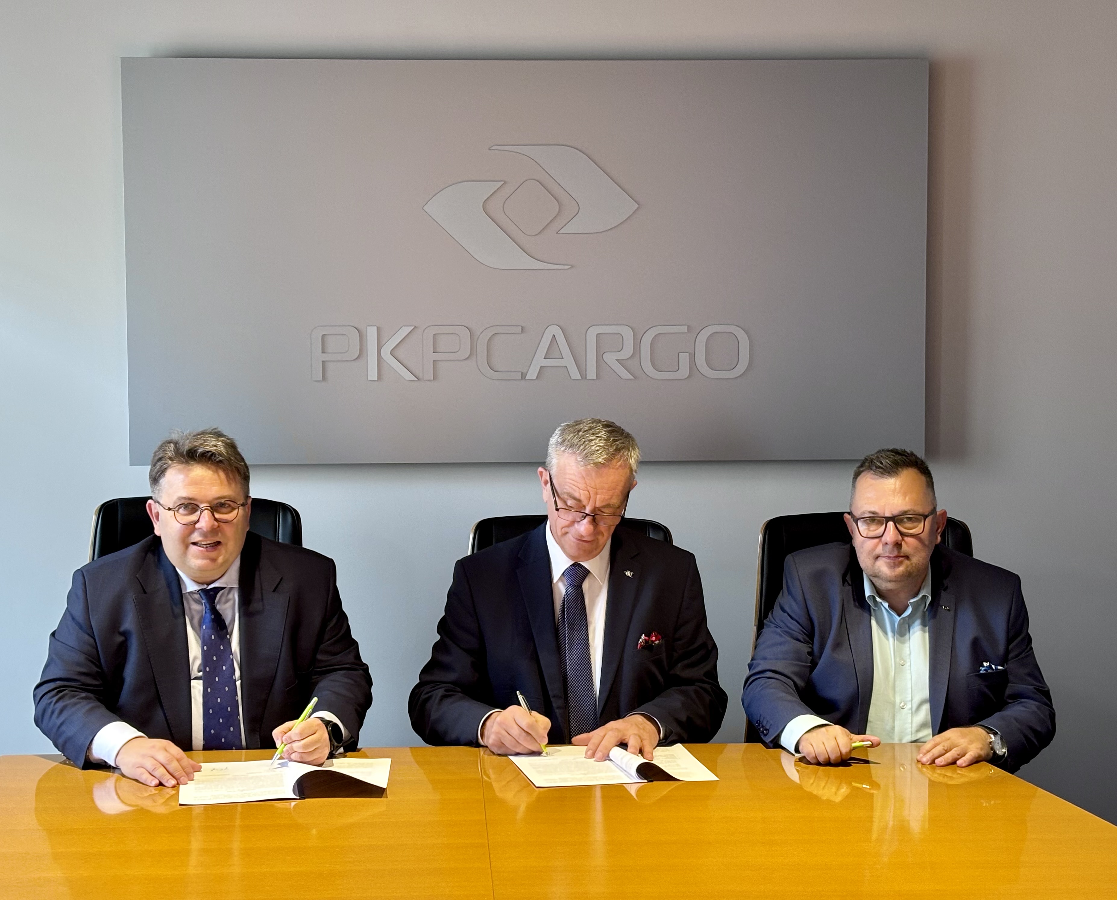 Nie zostaną na lodzie. Koleje Wielkopolskie bedą zatrudniać