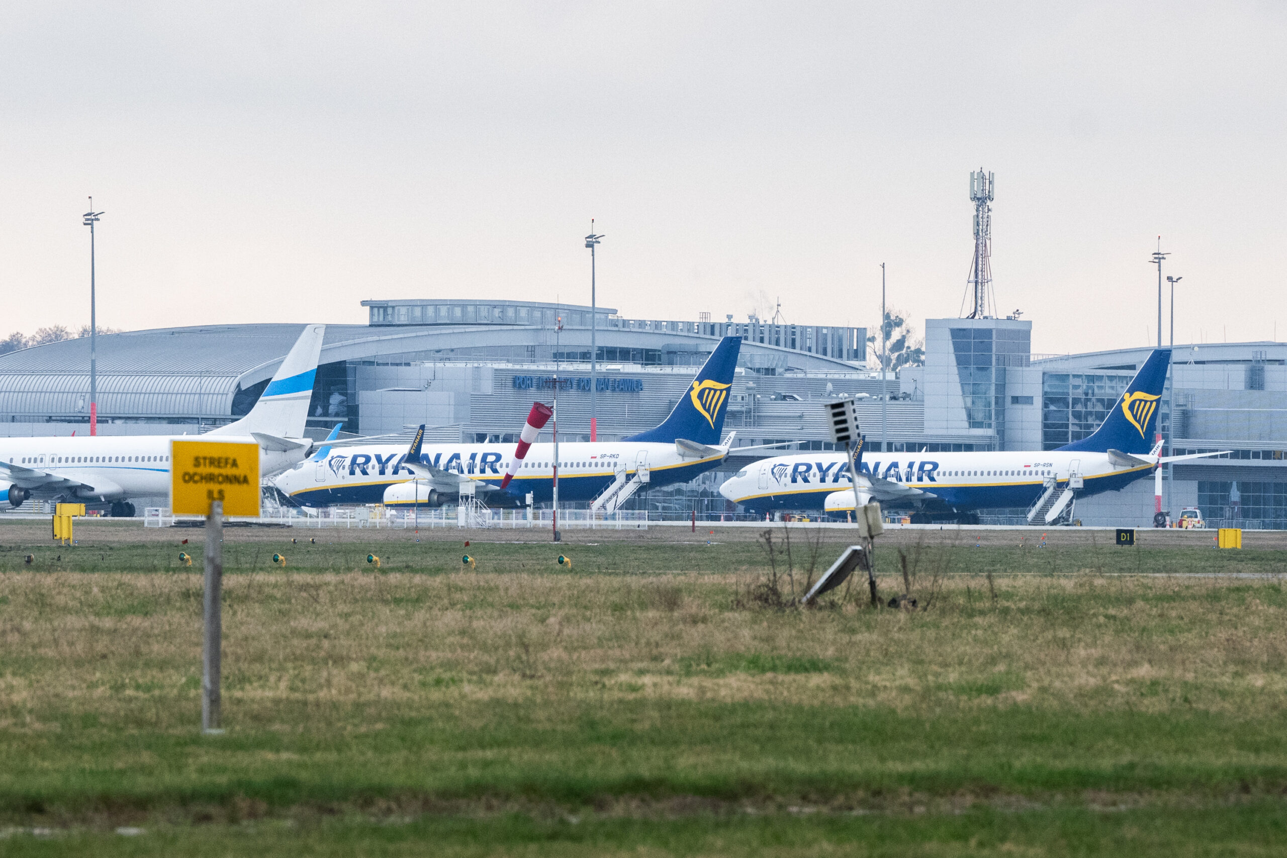 Lato trwa dłużej! Ryanair przedłuża sezon wakacyjny z Poznania aż do listopada