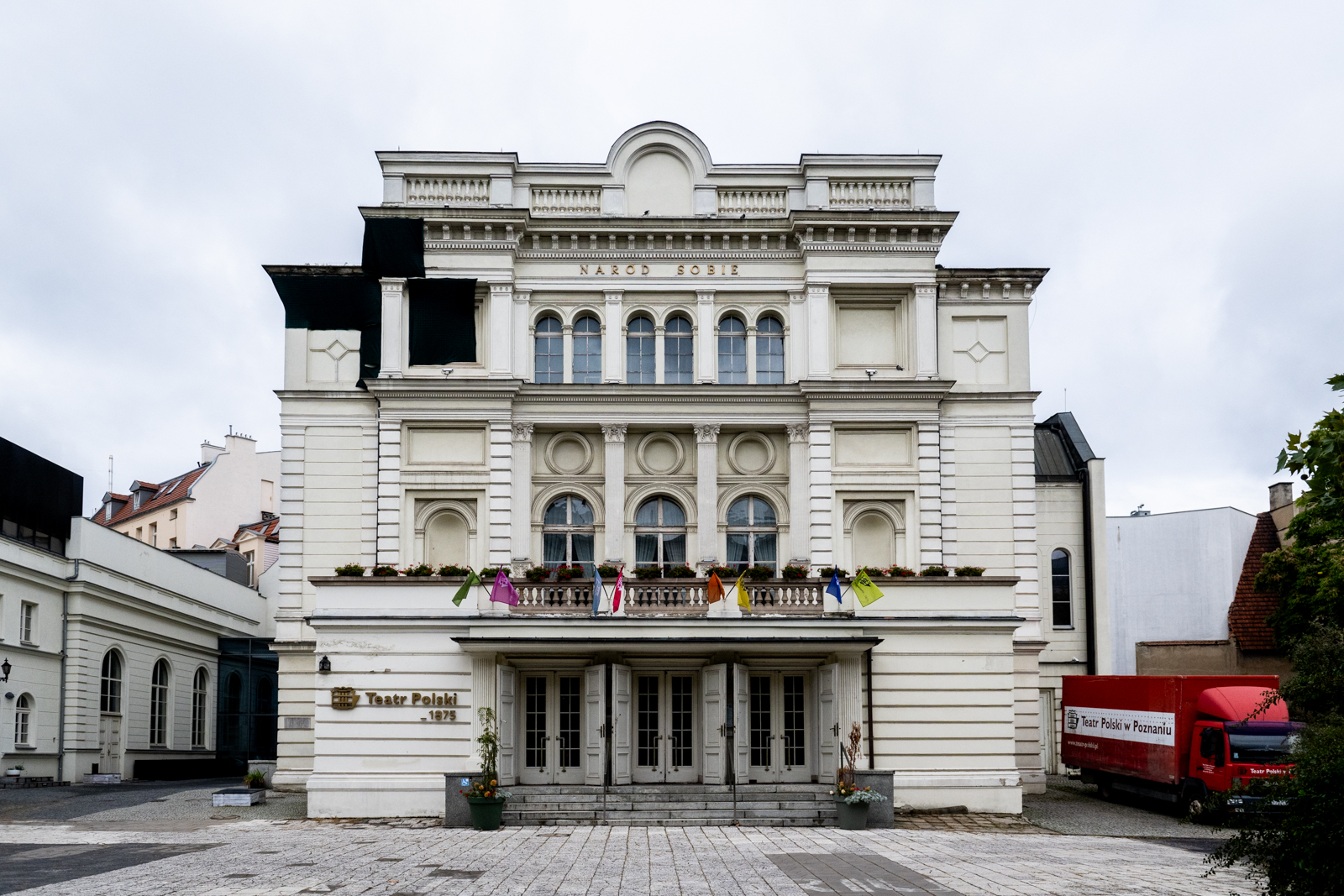 Wuchta Wiary w Teatrze Polskim w Poznaniu. To pierwsza taka inicjatywa w kraju