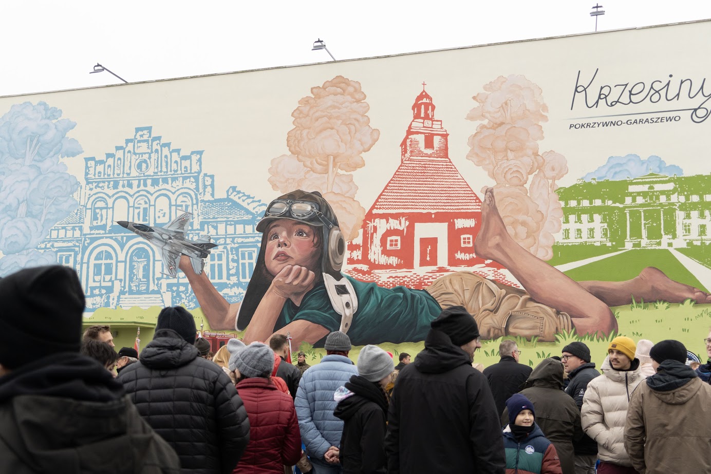 Nowy mural na Krzesinach. Odzwierciedla historię tamtejszej okolicy
