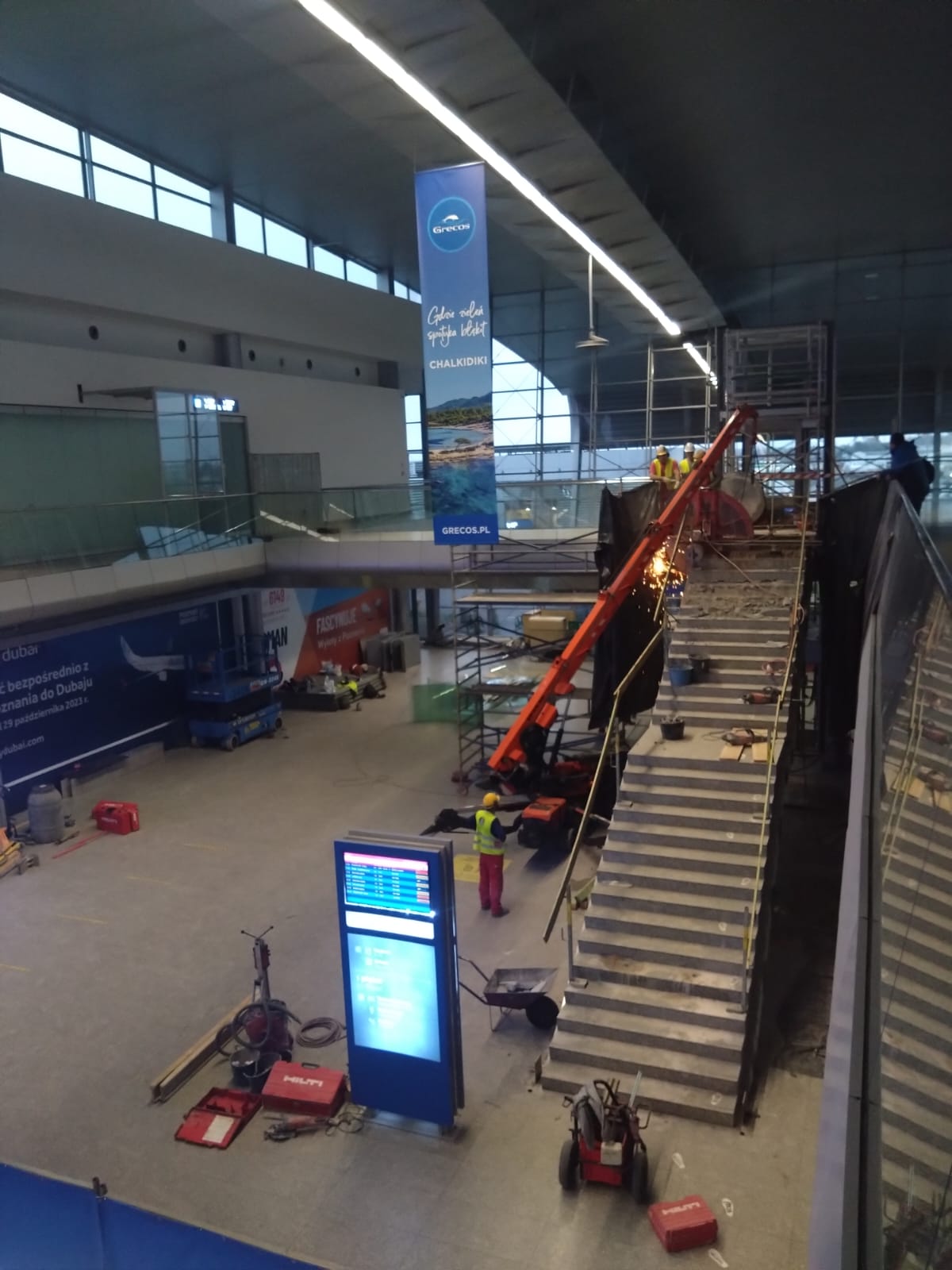 Stąd odlatywaliście na wakacje. Tego podróżni nie widzą, a to nasze lotnisko