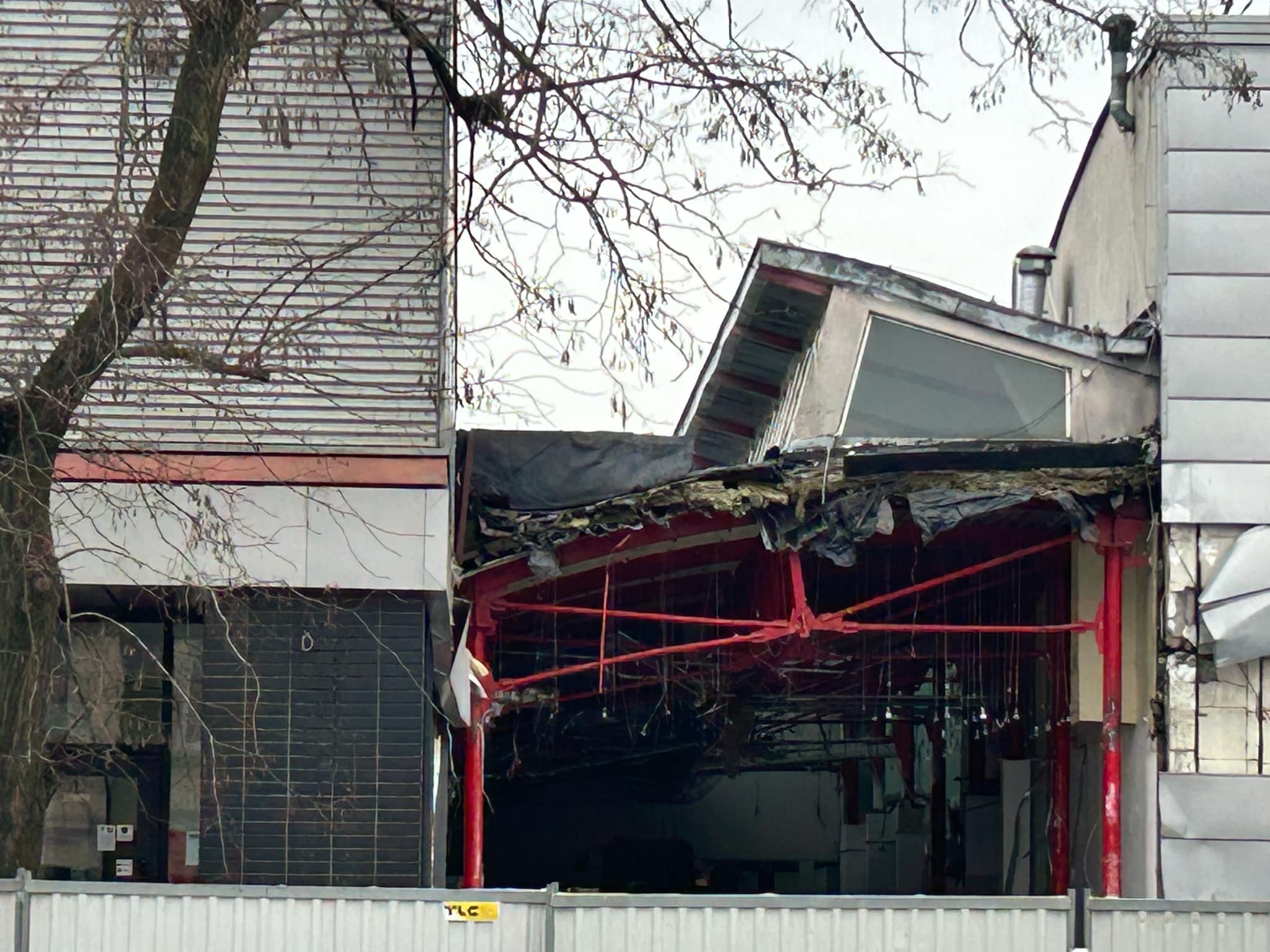 Rozpoczęli wyburzanie. Tu już kolejne centrum handlowe [GALERIA]