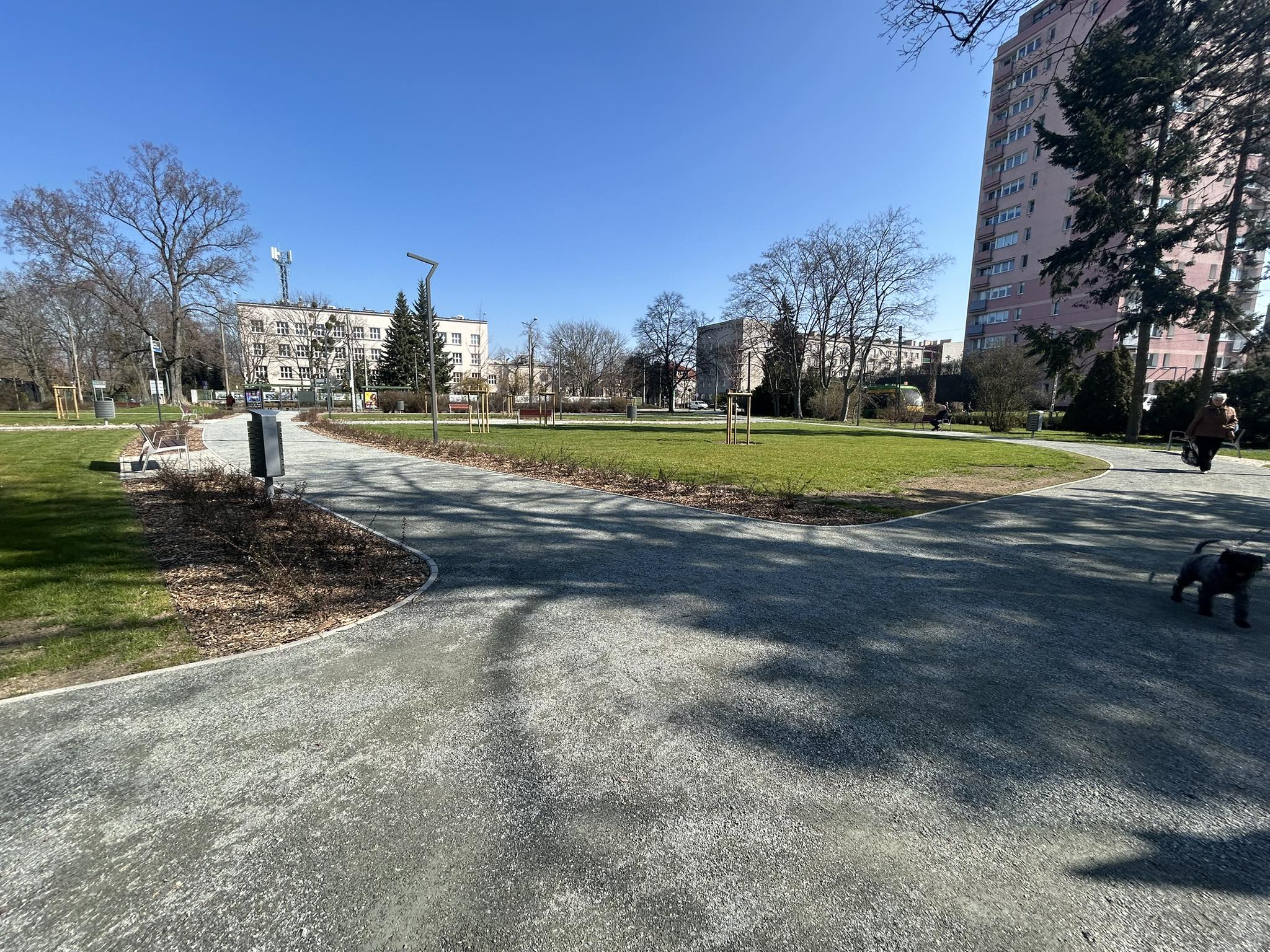 Kiedyś straszył. Nowy skwer zieleni na Ogrodach otwarty