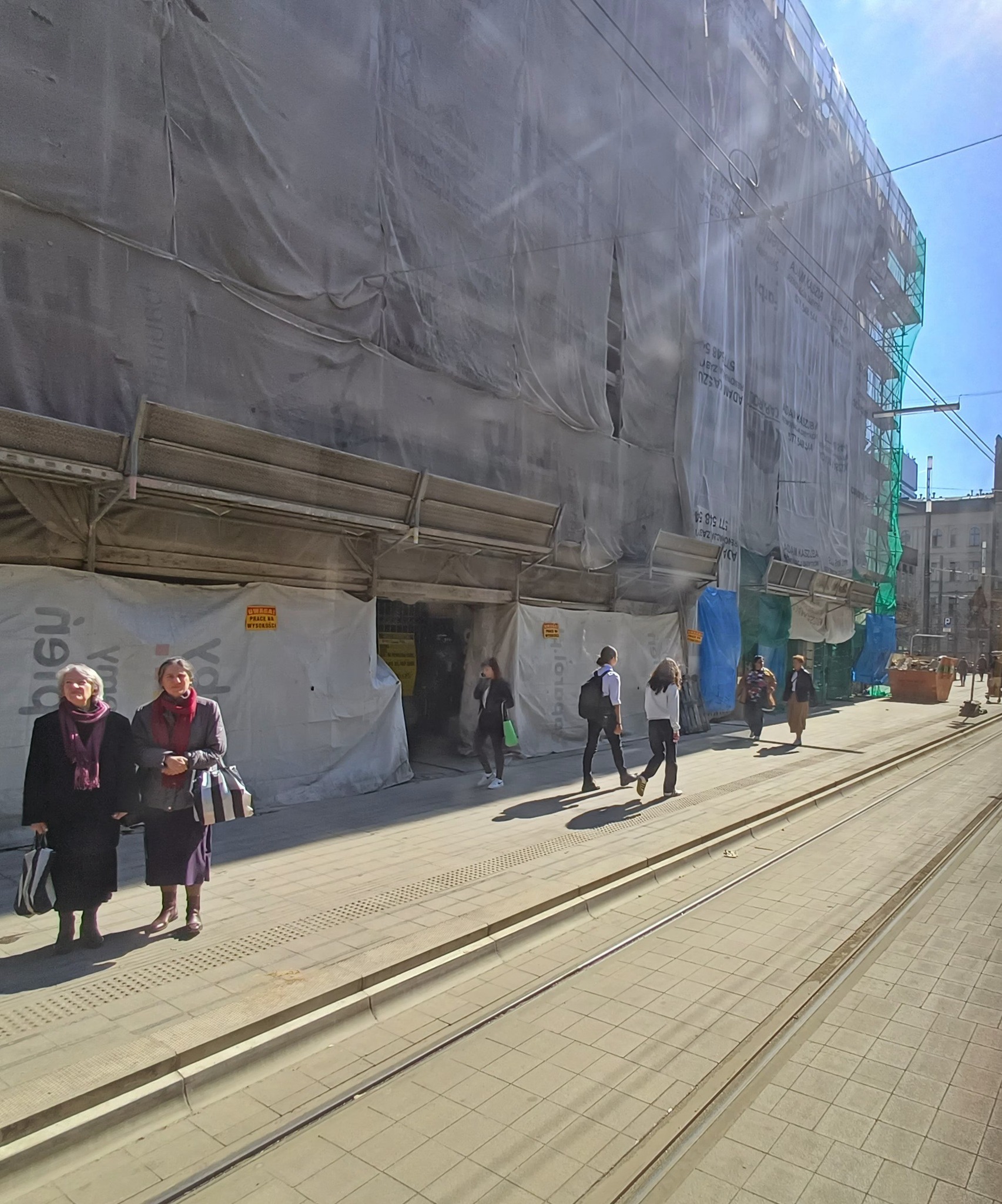 Gwarna wypięknieje. Remontują kamienice