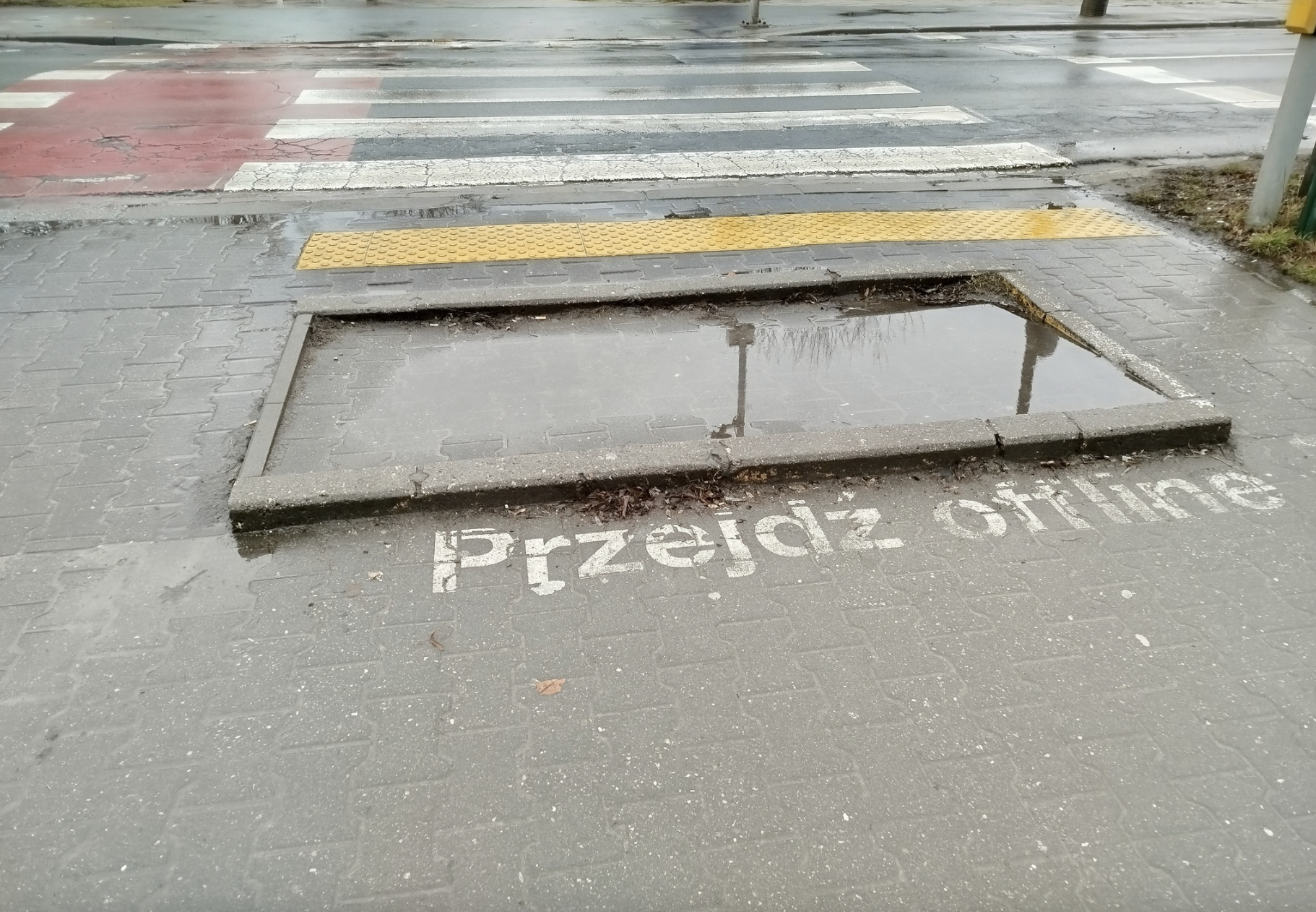 Przejdź offline albo… wybij sobie zęby?