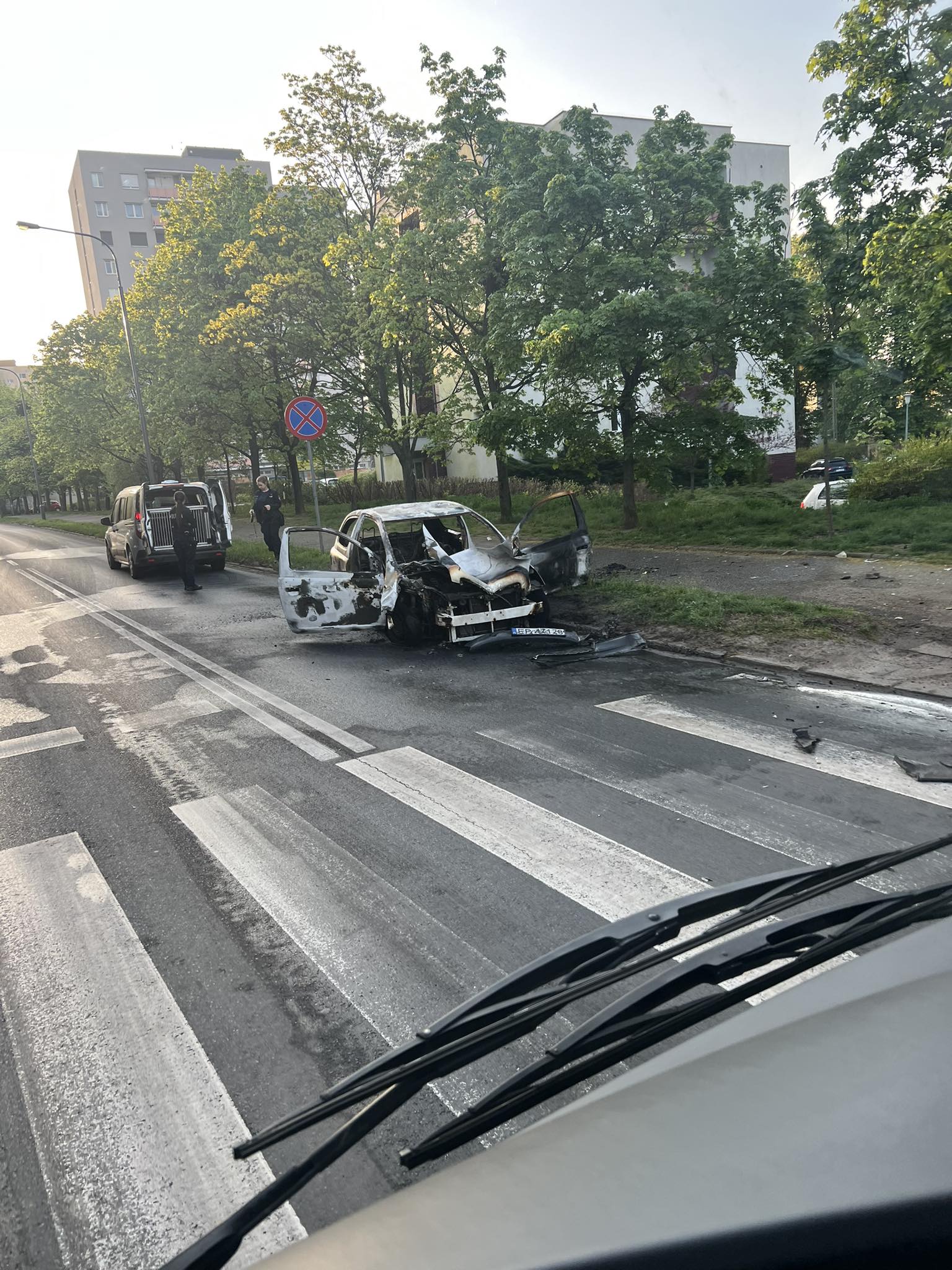 Spalone auto. Na szczęście nikt nie ucierpiał