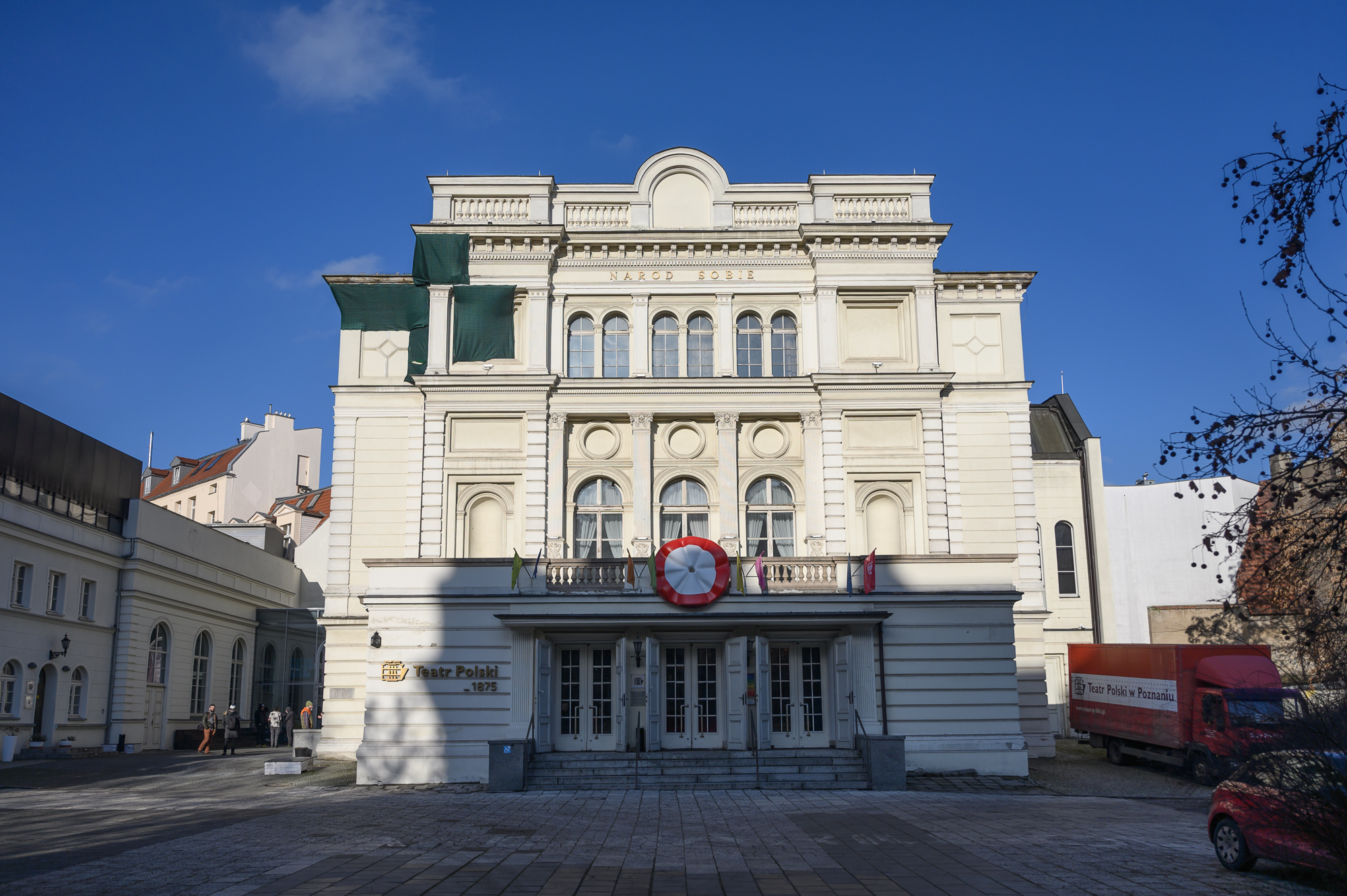 Tę wystawę współorganizują widzowie. Teatr Polski czeka na pamiątki