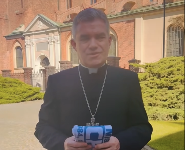 Metropolita poznański gratuluje Lechowi Poznań. „To powód do wielkiej radości, choćby dla tych, którzy sportem się nie interesują”