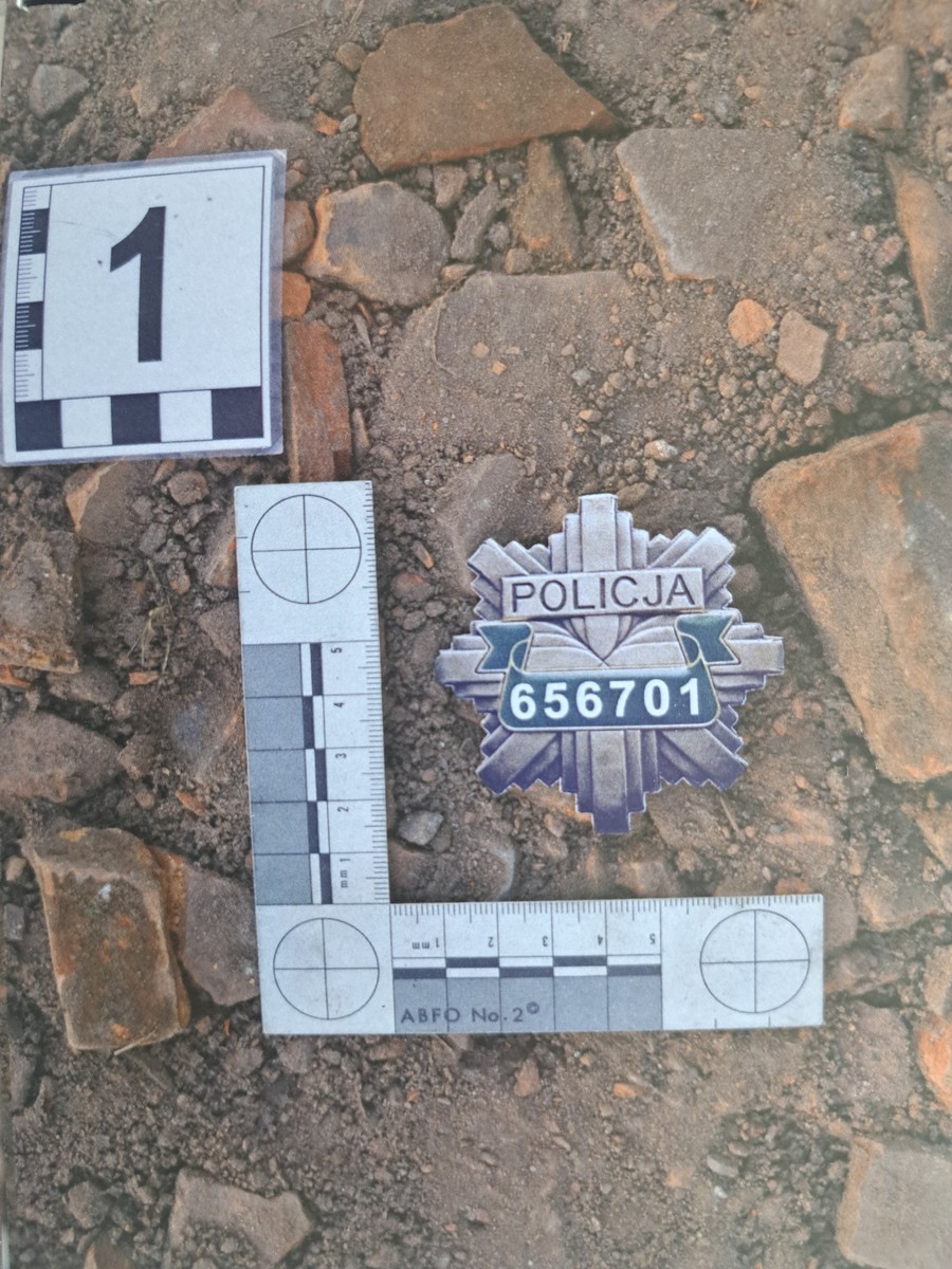 Zuchwały napad lewych policjantów