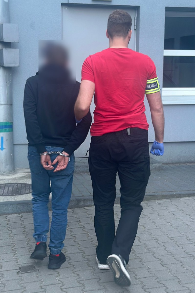 Włamał się do sklepu i… zasnął