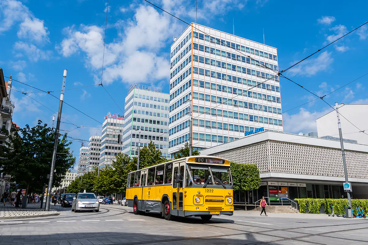 Długi weekend w Poznaniu. Na ulice wyjadą retro pojazdy