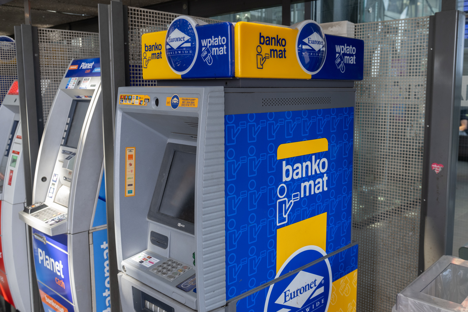 Nocna akcja policji. Złodziej chciał wysadzić bankomat