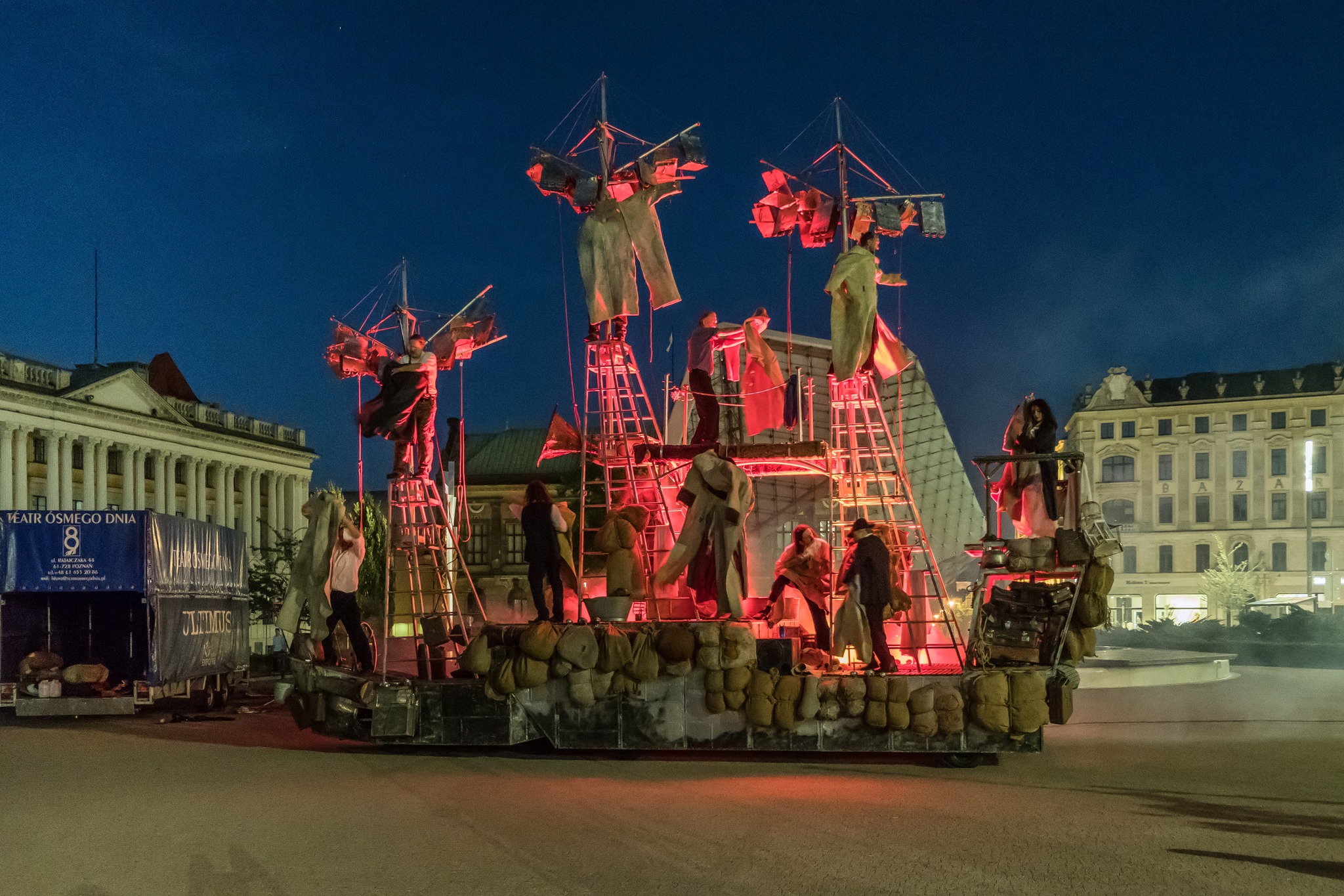 Teatr wyjdzie w miasto. Dosłownie