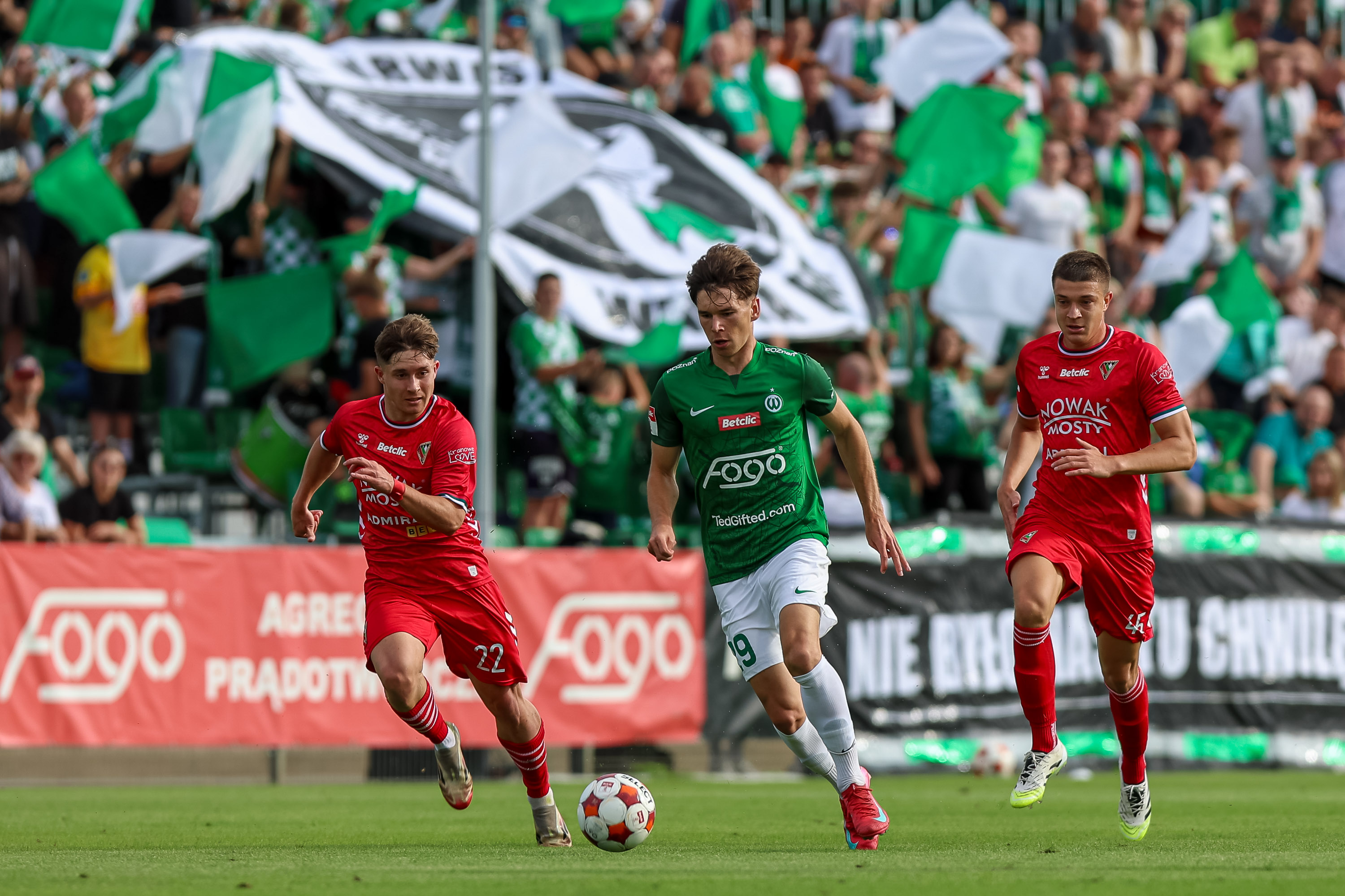 Warta Poznań nie do zatrzymania. Pewne zwycięstwo nad Podhalem Nowy Targ