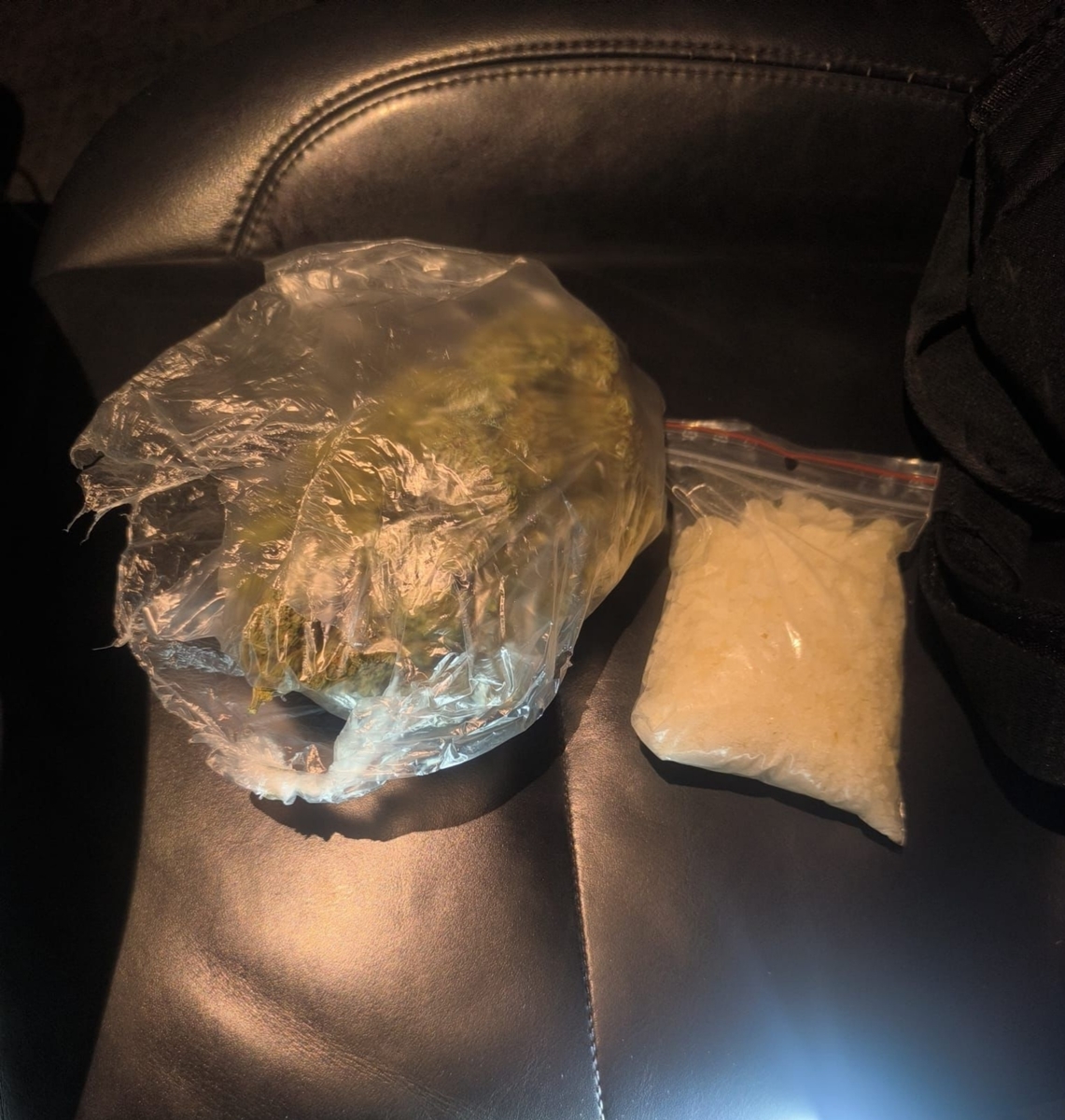 Wiózł w aucie narkotyki. Sam był pod ich wpływem