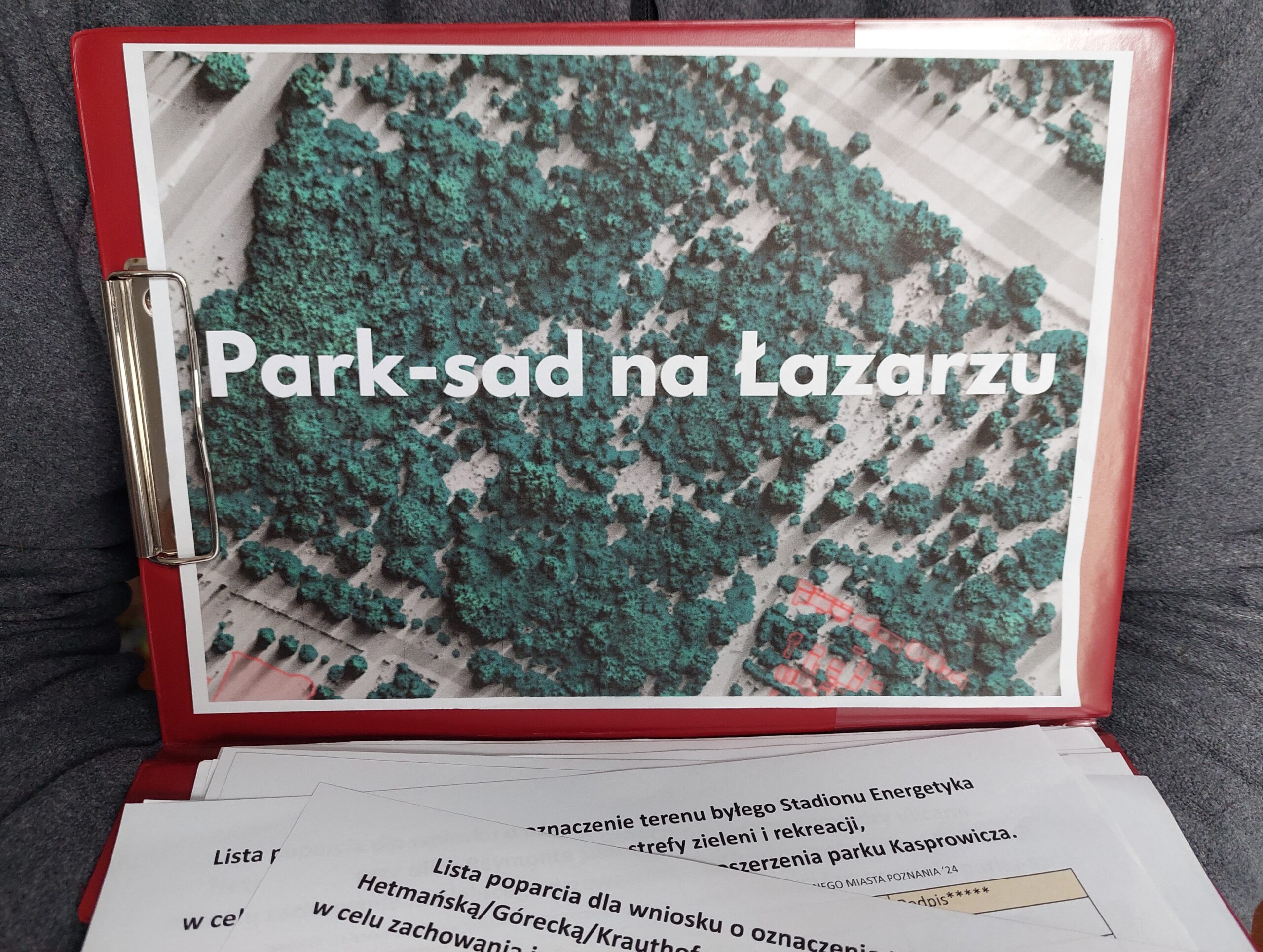 Zamiast bloku chcą park