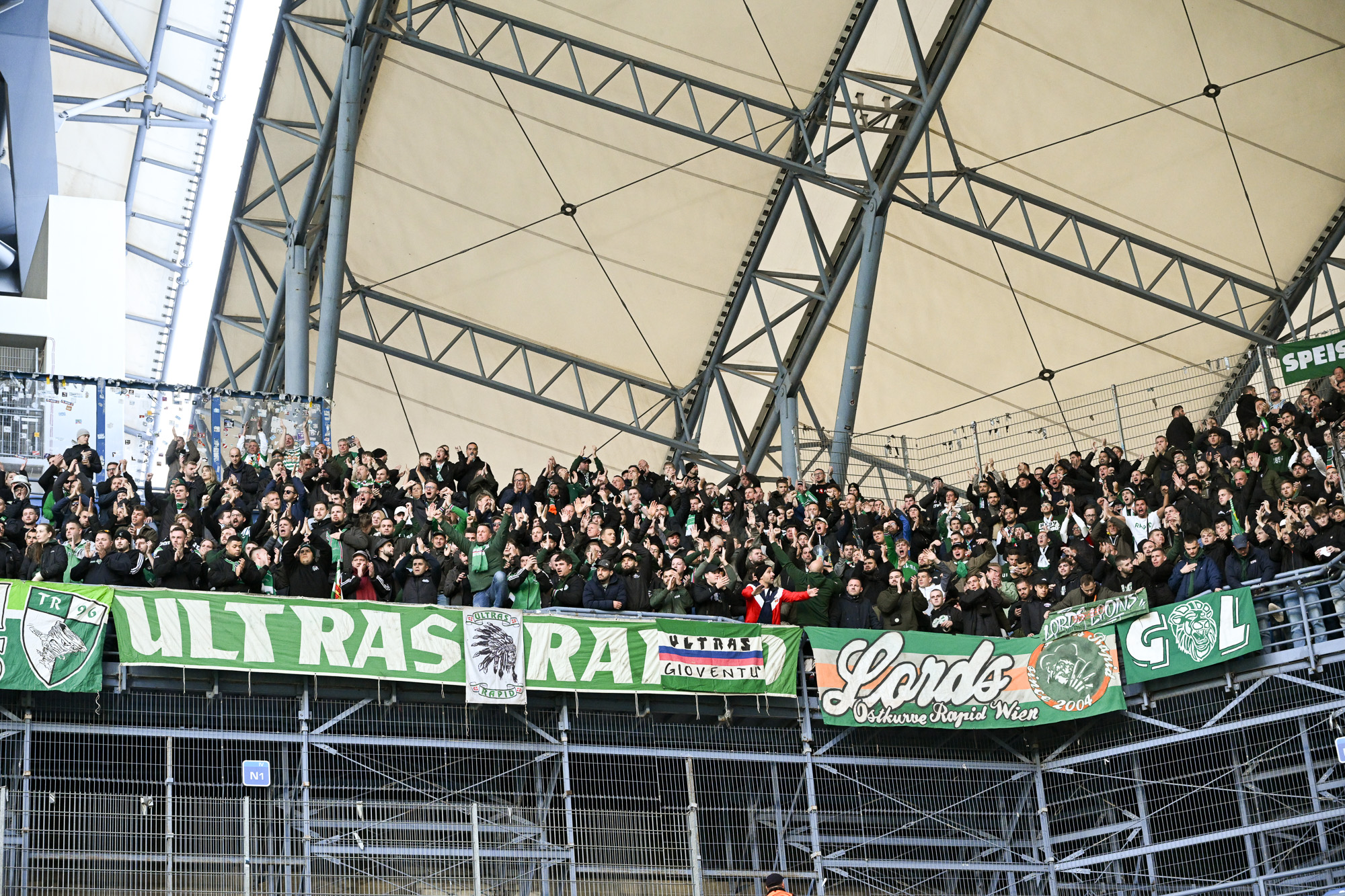 Demolka przy Bułgarskiej. Lech z przytupem zaczął zmagania w Lidze Konferencji