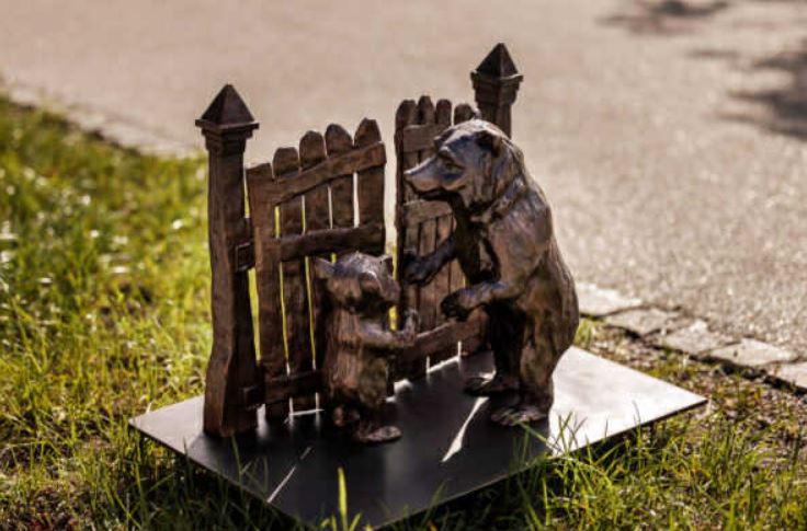 Wrocław ma krasnale, wielkopolskie miasto – niedźwiadki