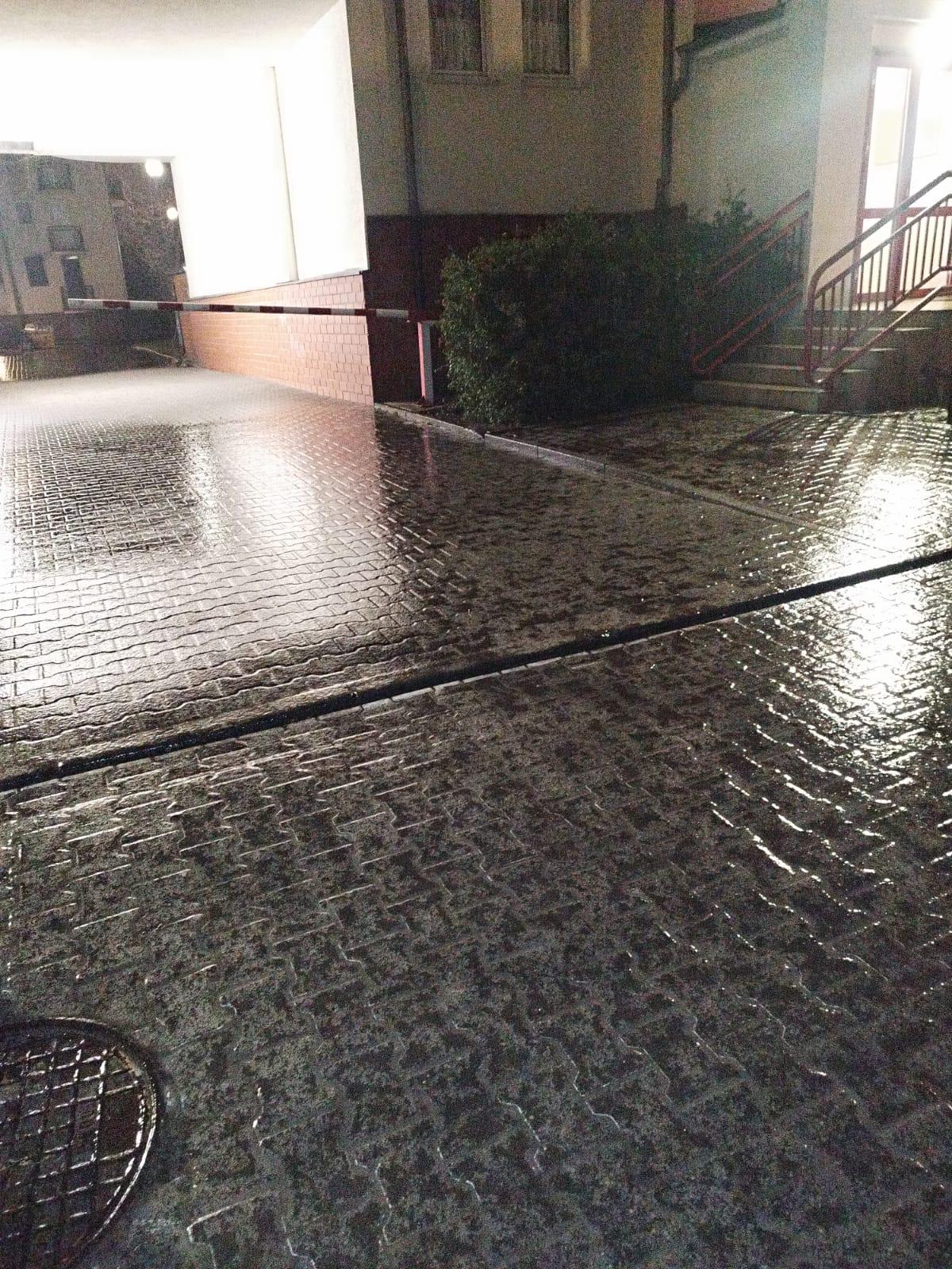 Gołoledź paraliżuje Wielkopolskę. IMGW ostrzega: warunki są skrajnie niebezpieczne