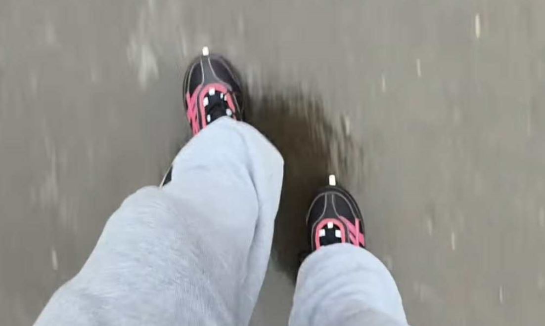 Jeździł na łyżwach po osiedlowych chodnikach. Koniński raper pokazuje rzeczywistość [FILM]