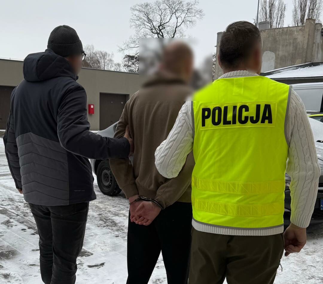 Znęcali się nad matką. Posiedzą w areszcie