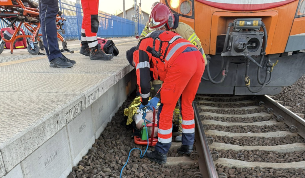 Poranny dramat na stacji w Rawiczu. Pociąg do Poznania potrącił 70-latka