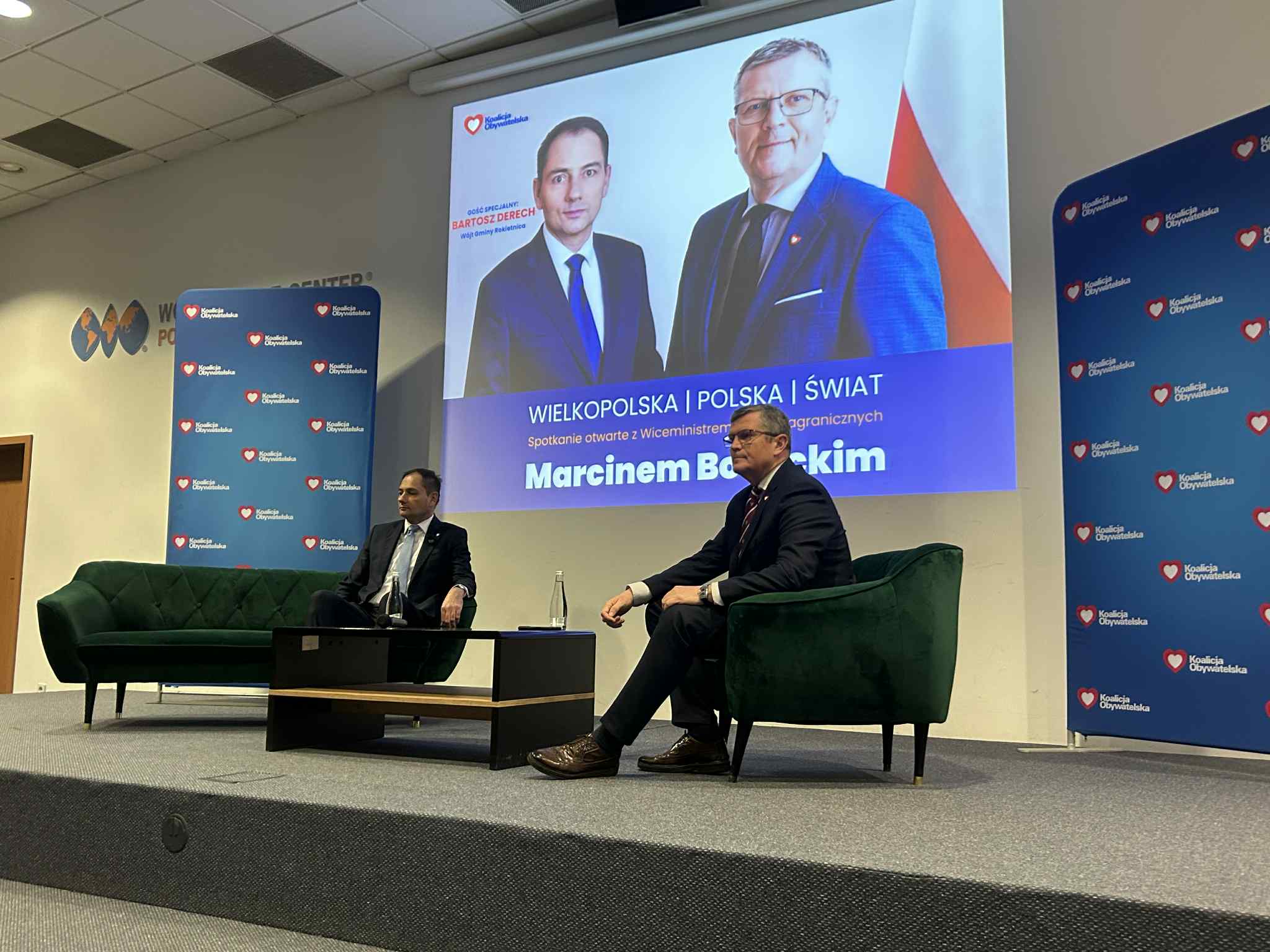 Polityka: Wójt gminy Rokietnica rezygnuje z kandydowania na szefa regionu KO. Oddaje swoje poparcie Marcinowi Bosackiemu