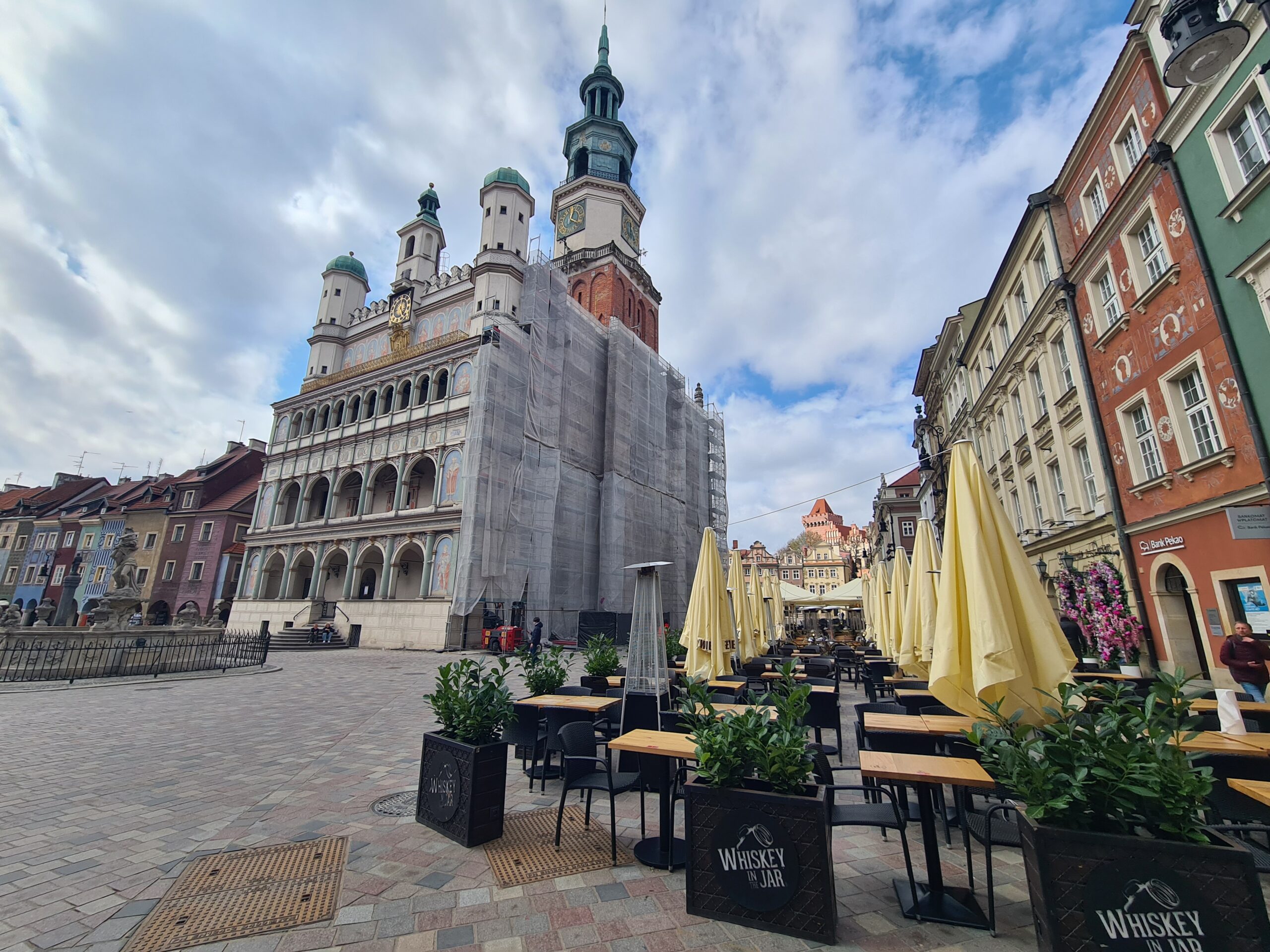 Od kwietnia ogródki wróciły na Stary Rynek. Słoneczna pogoda zachęca do spacerów