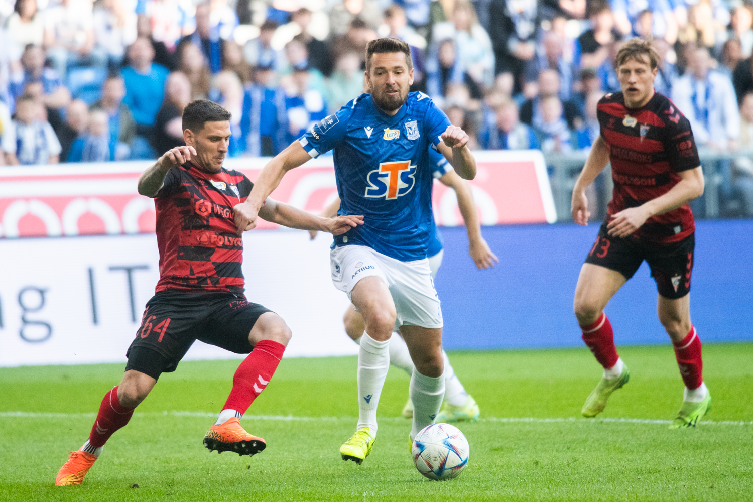 Były napastnik Lecha wraca do piłki. Zajął ważne stanowisko