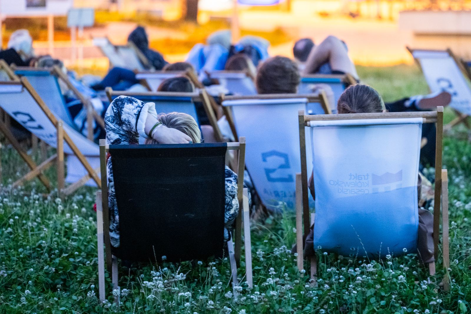 Wraca kino pod chmurką na Wolnym Dziedzińcu. Trzynaście piątkowych seansów