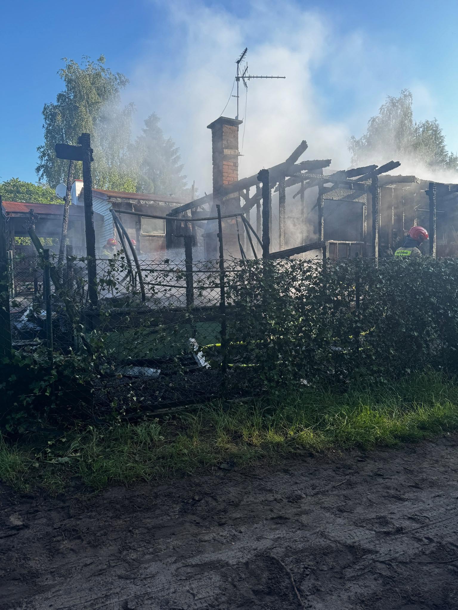 Nastolatka spłonęła w domku letniskowym