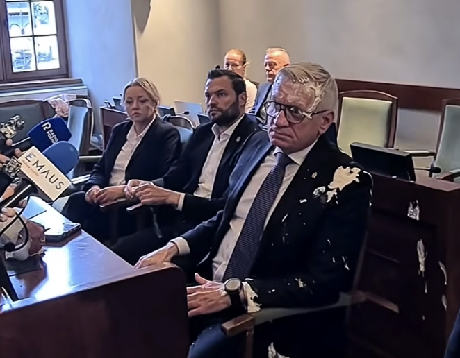 Politycy i społecznicy komentują napaść na prezydenta Poznania. „Przekroczono granice”