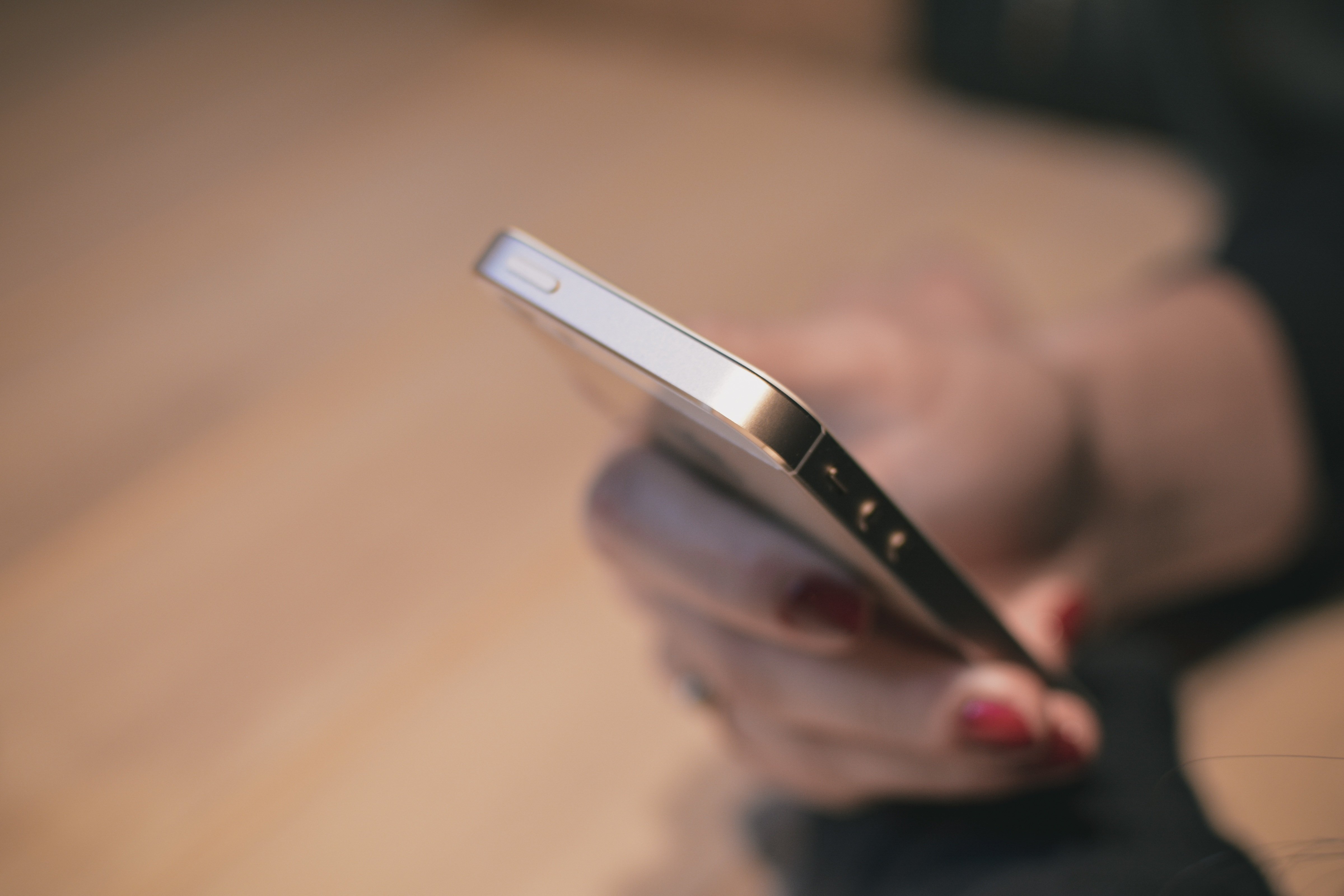Ten telefon czeka na rodziców. Po drugiej stronie otrzymają wsparcie