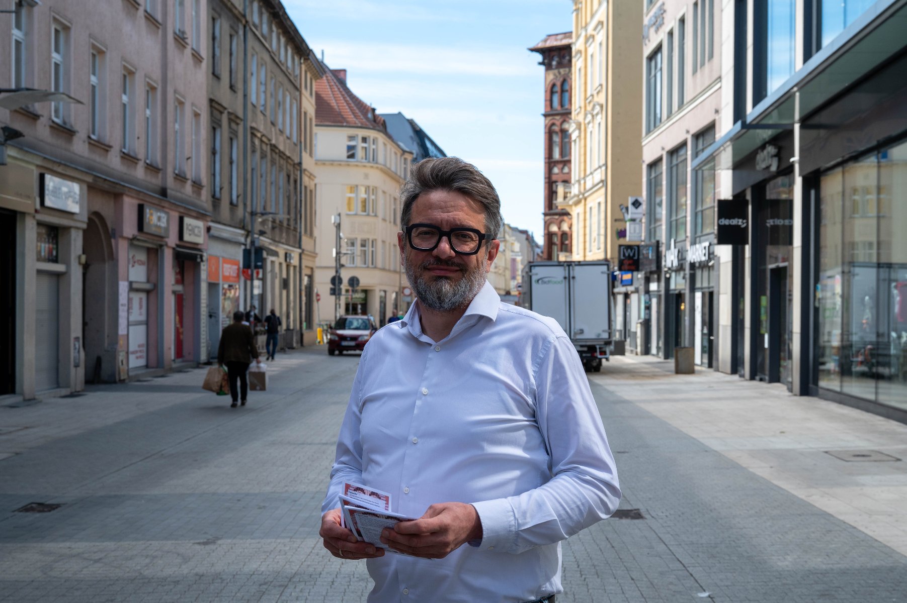 W Poznaniu jest nowy plastyk miejski, dba o wygląd miasta