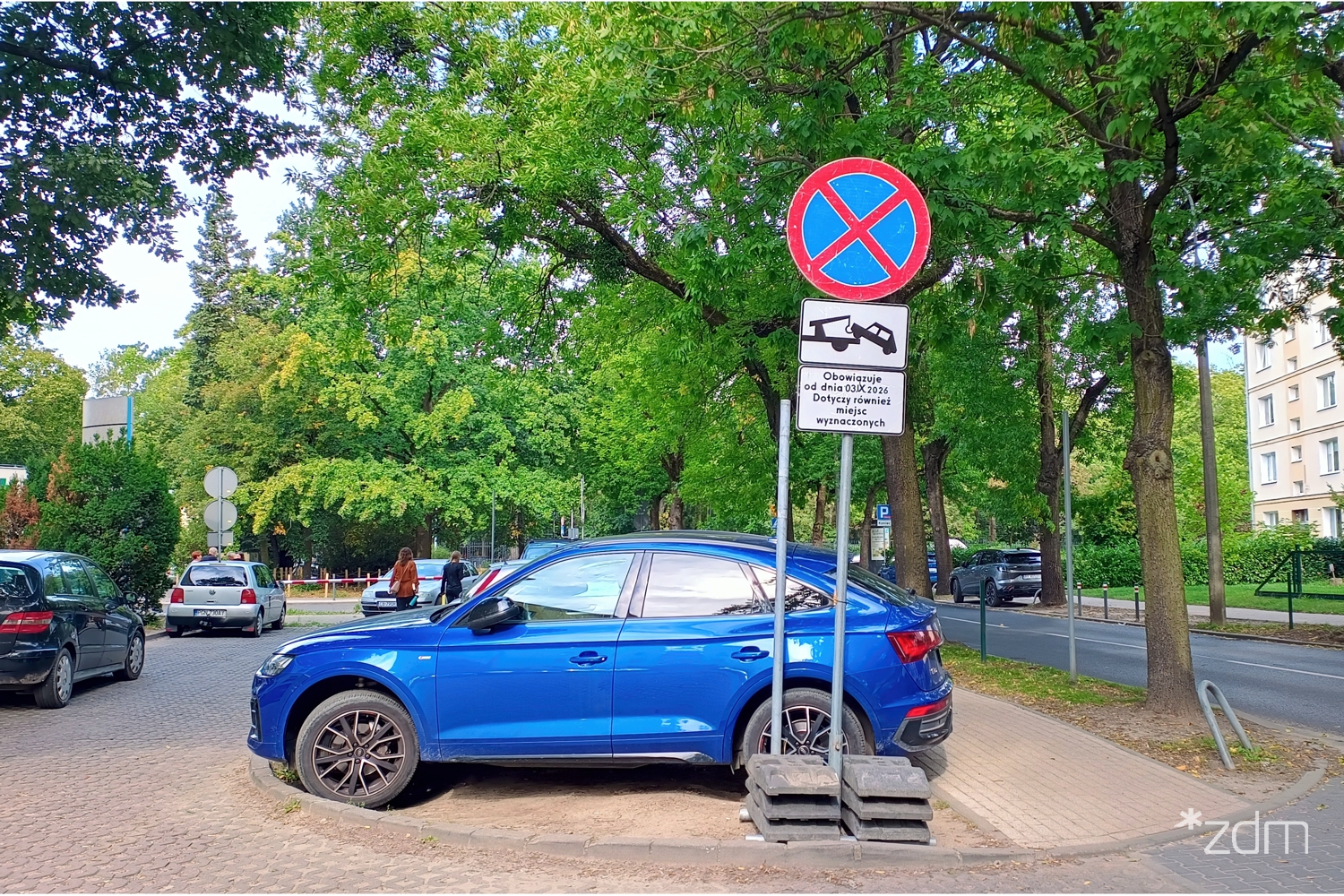 Parking pod szpitalem nieczynny. Zostanie objęty postojem SPP Ogrody